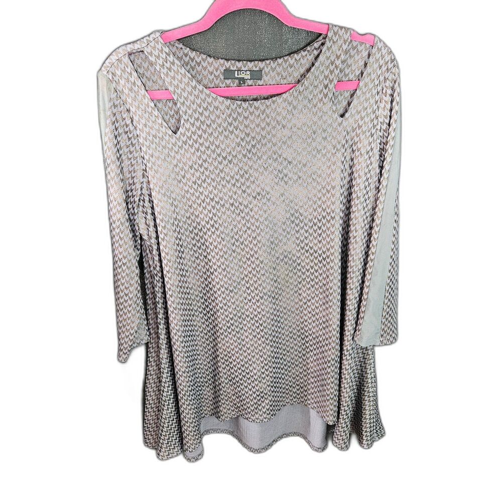 LIOR Gray and Metallic Geometric Should Cutout Top Size Large